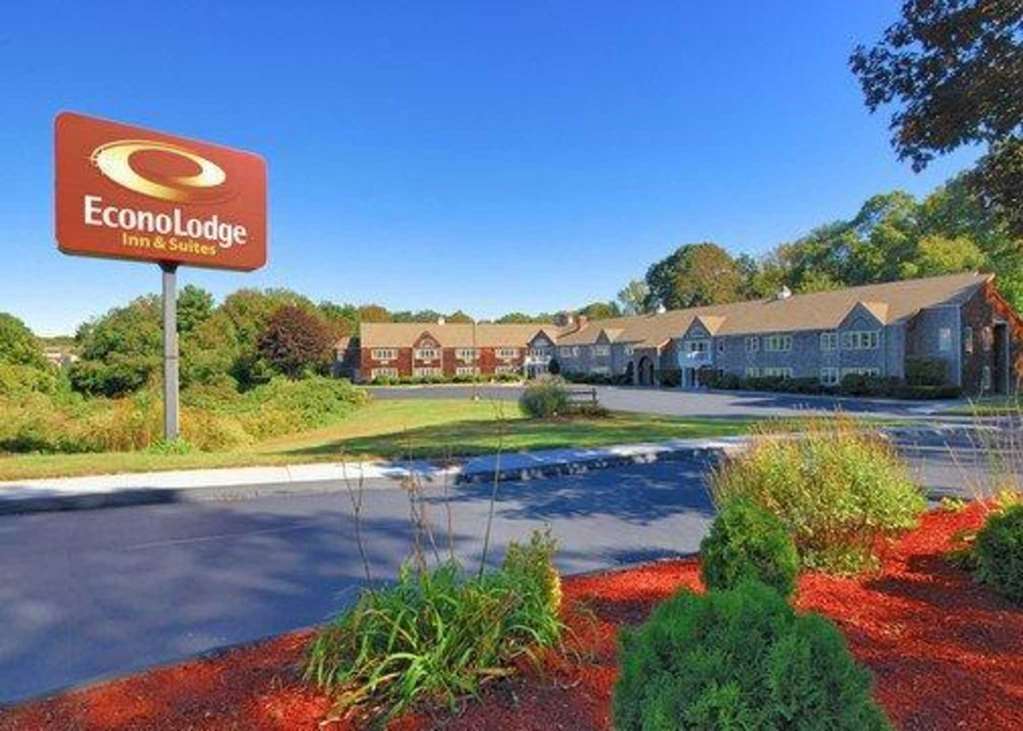 Econo Lodge Inn & Suites Ґротон Екстер'єр фото